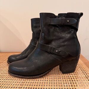 RAG AND BONE HARPER BLACK LEATHER MOTO BOOTIE